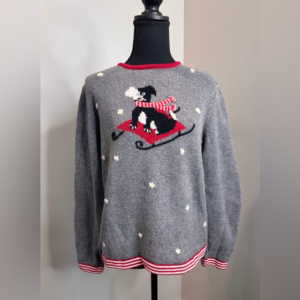 Vintage Susan Bristol Gray Sweater with Red Accents Dog on Sled‎ Size Medium
